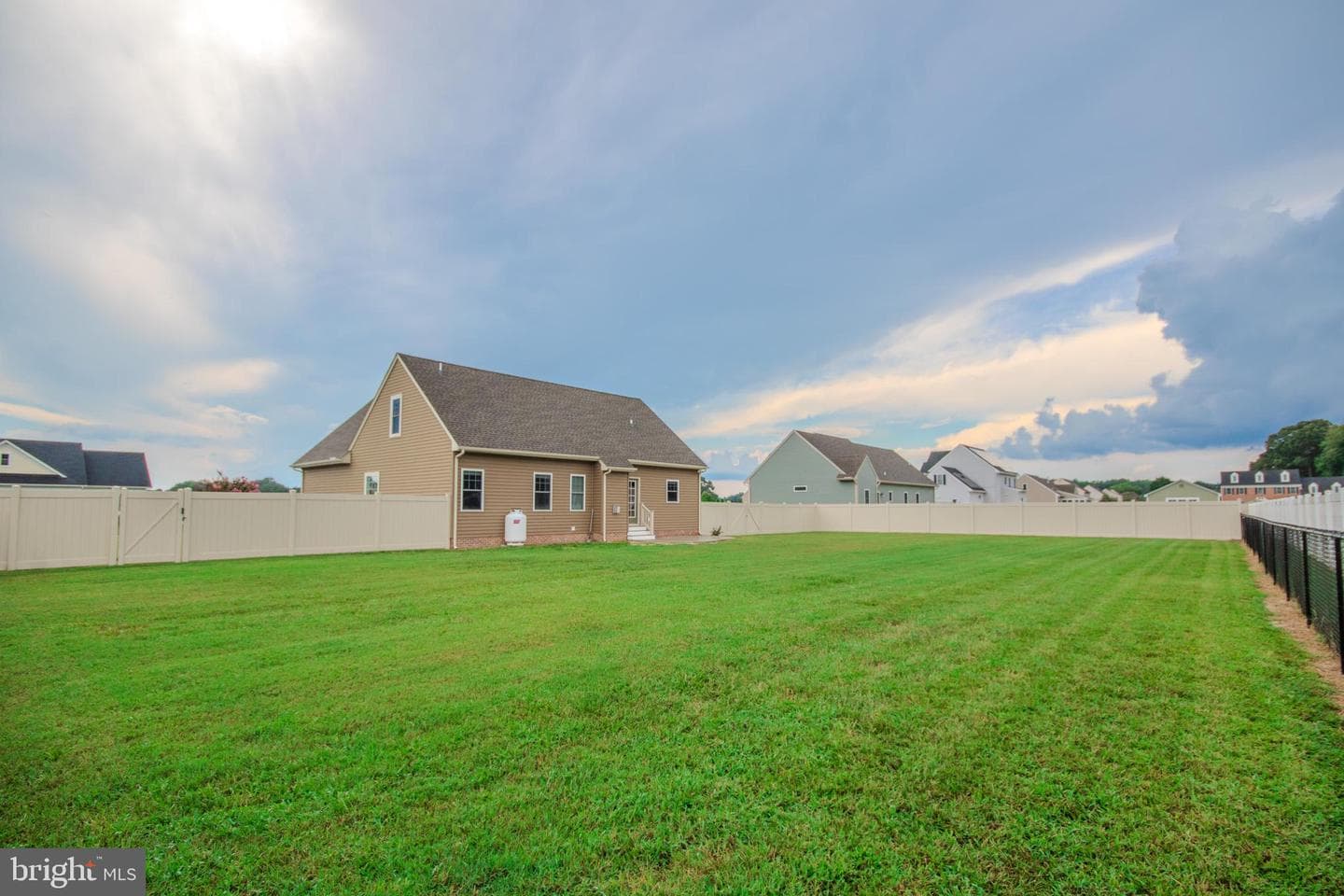 27243 Equestrian Drive photo 40
