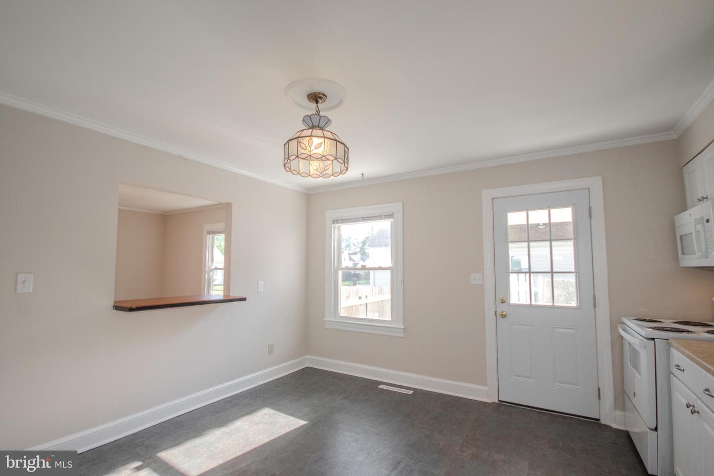 312 Pryor Avenue photo 10