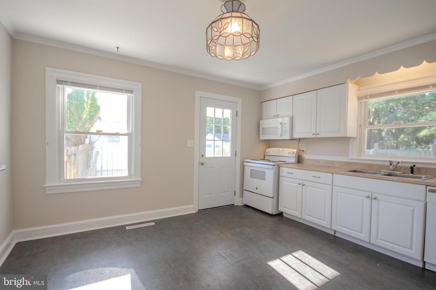 312 Pryor Avenue photo 7