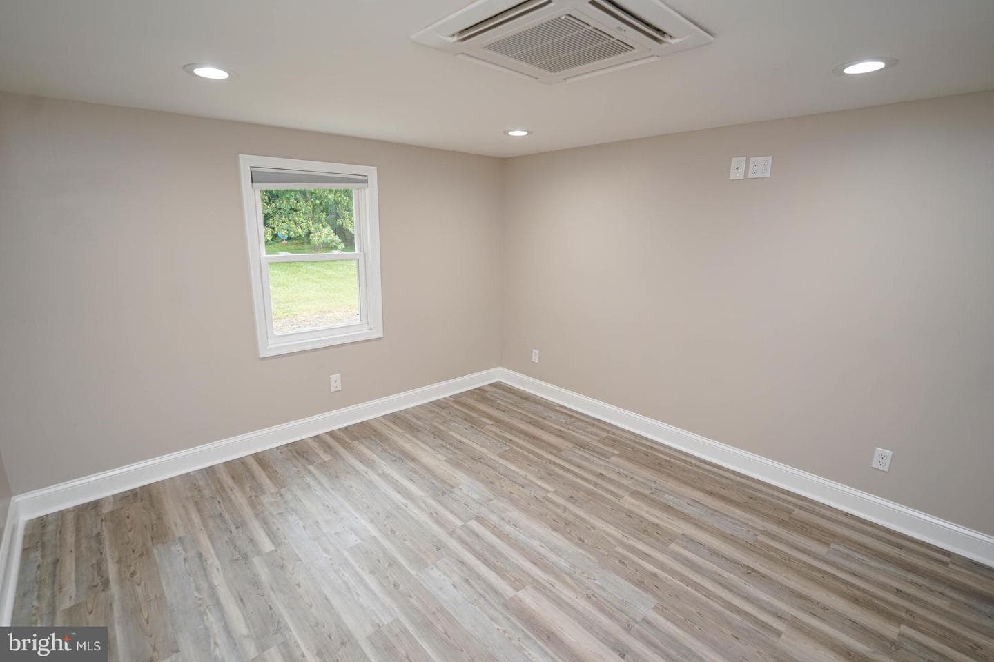 5025 Airport Road photo 16