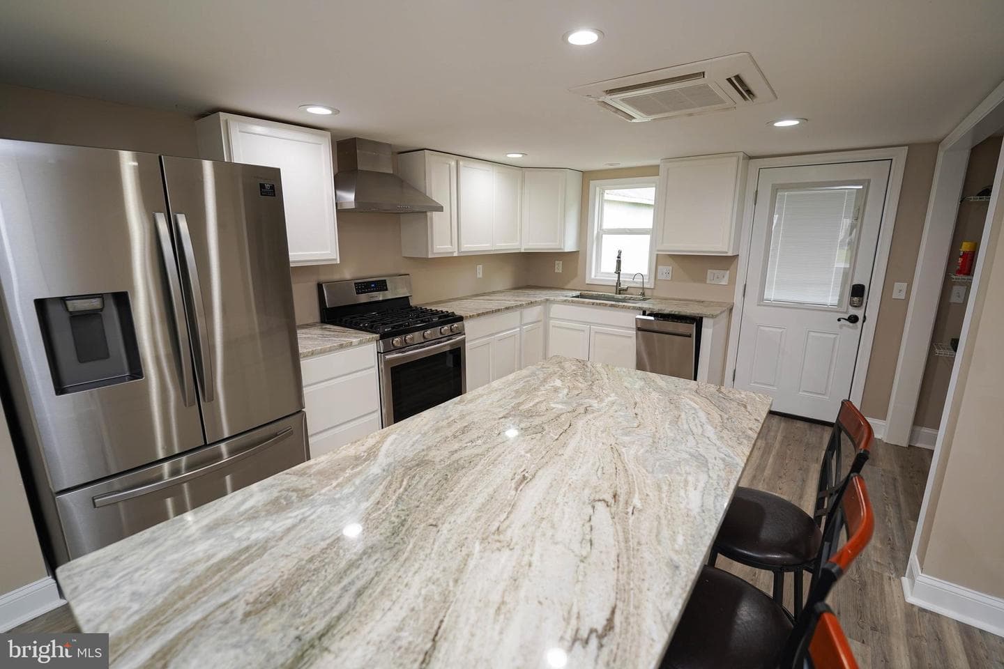 5025 Airport Road photo 7