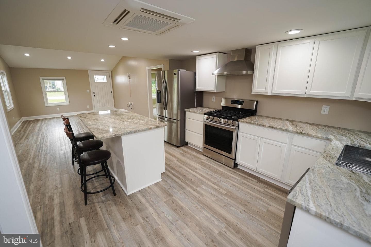 5025 Airport Road photo 9