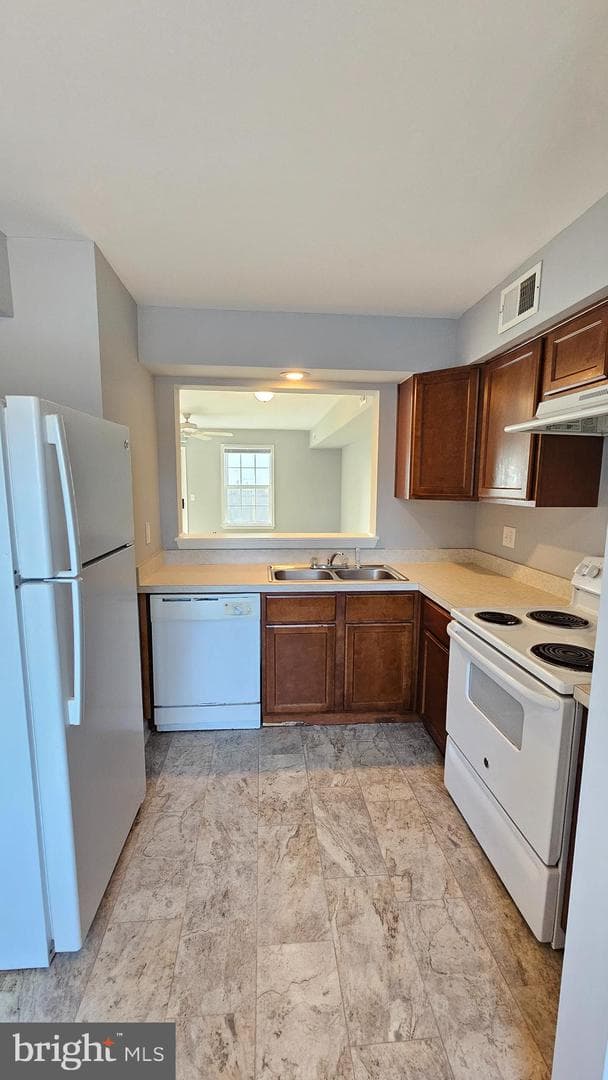 1801 Woodbrooke Drive #1801 photo 10