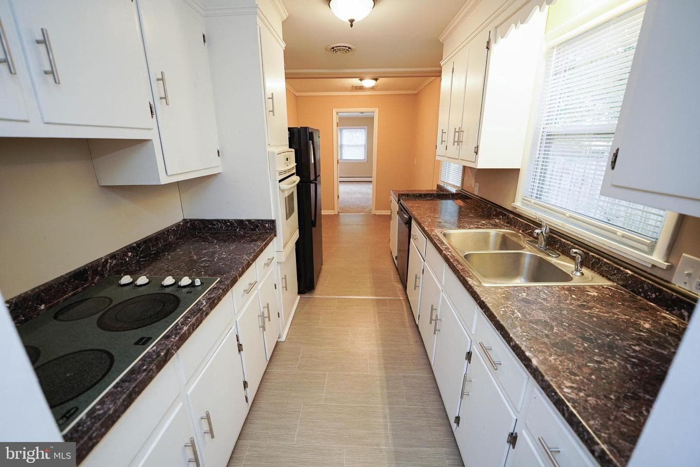 431 Monticello Avenue photo 7
