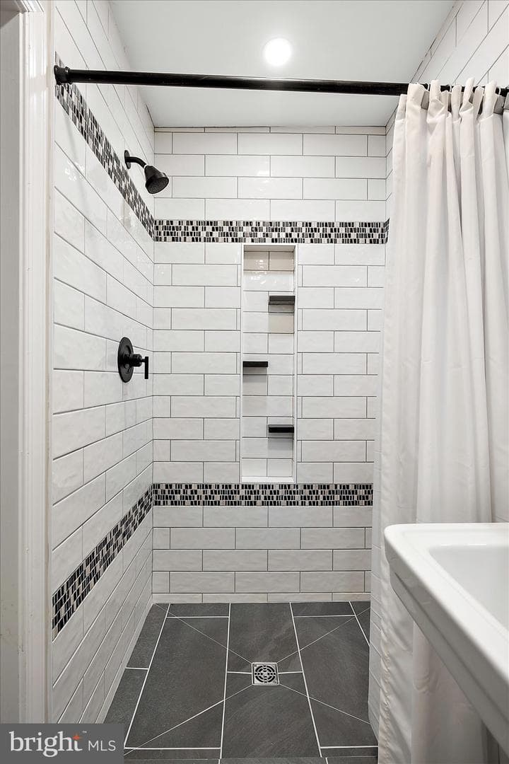 1105 Riverside Drive photo 53
