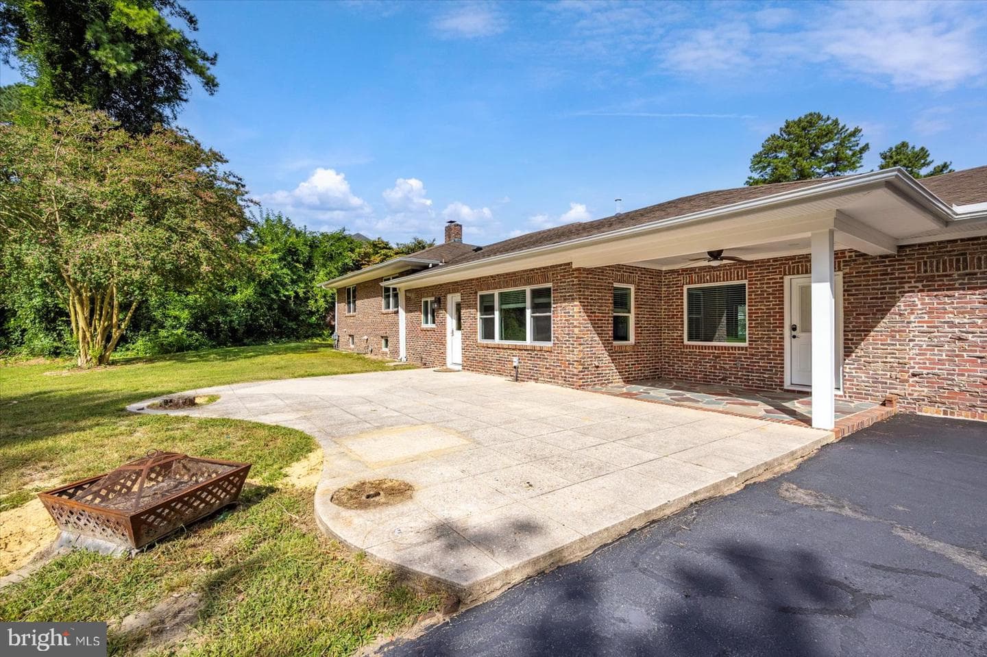 1105 Riverside Drive photo 66