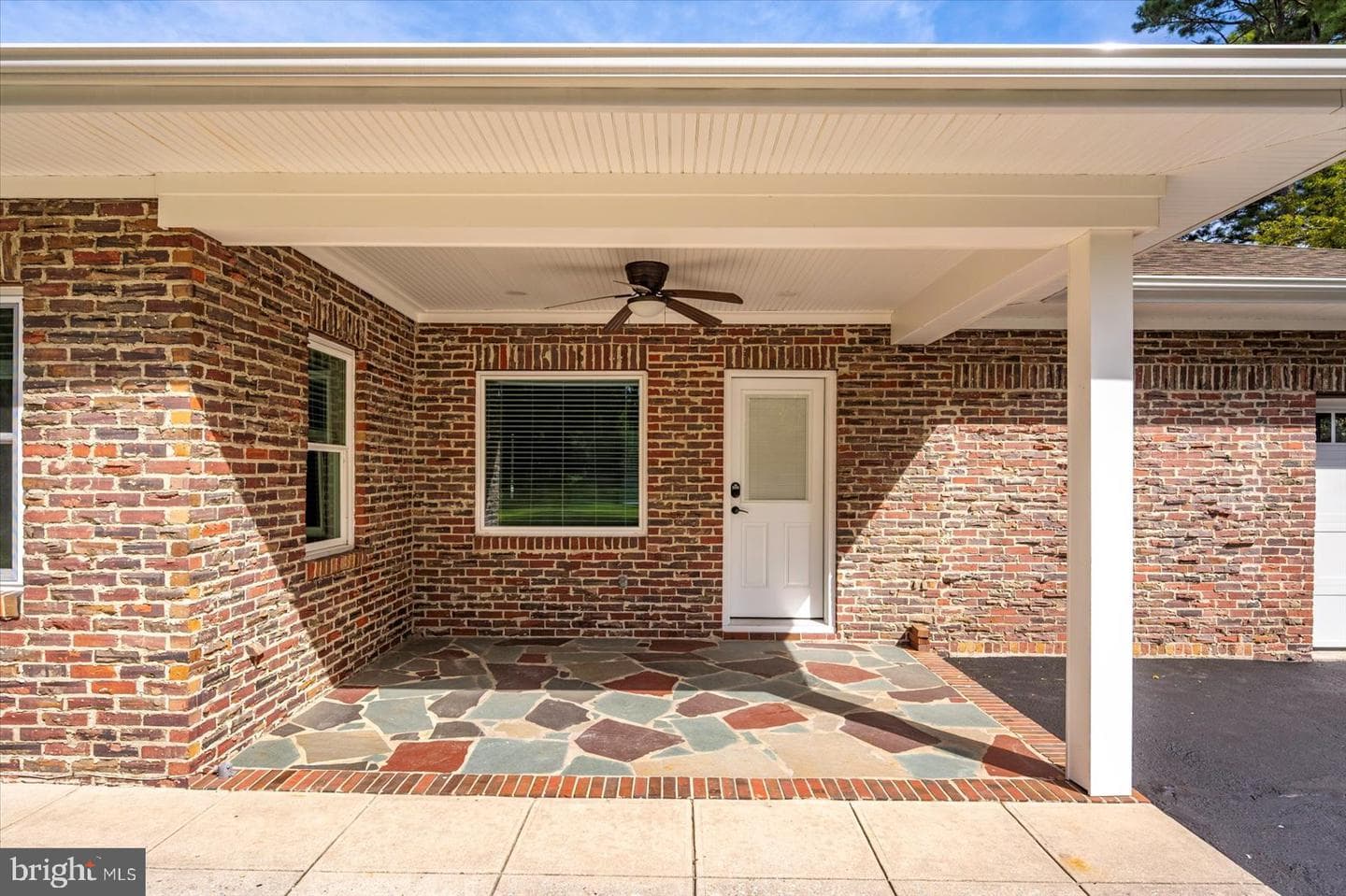 1105 Riverside Drive photo 68