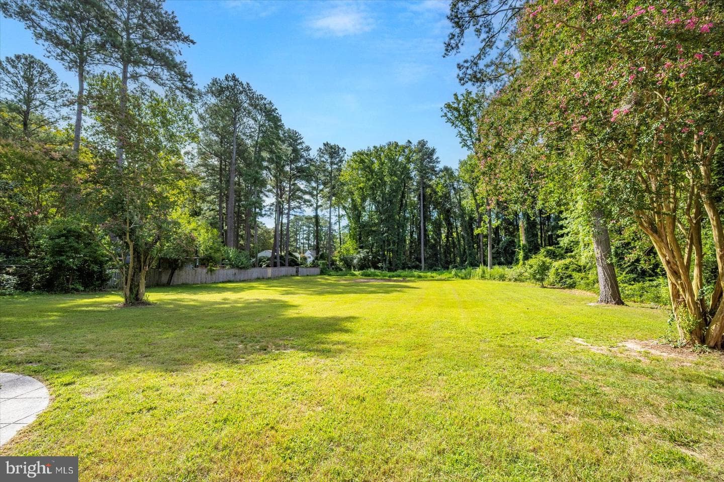 1105 Riverside Drive photo 71