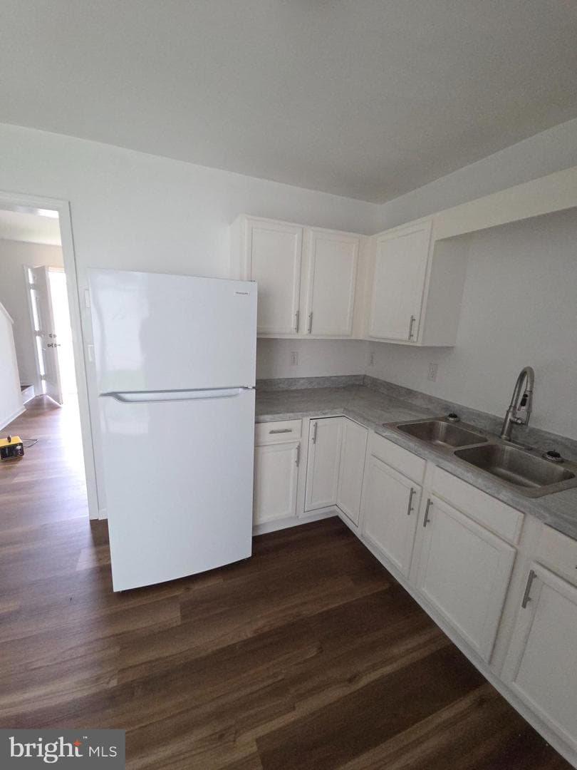 409 Franklin Avenue photo 11