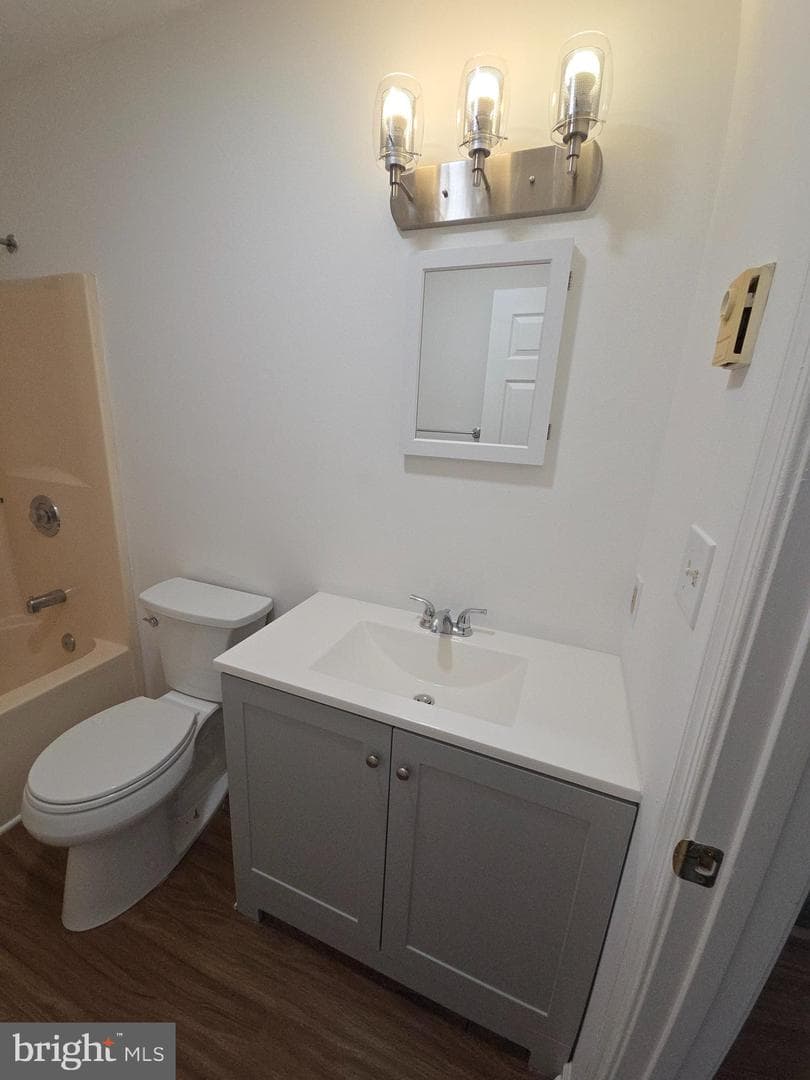 409 Franklin Avenue photo 16