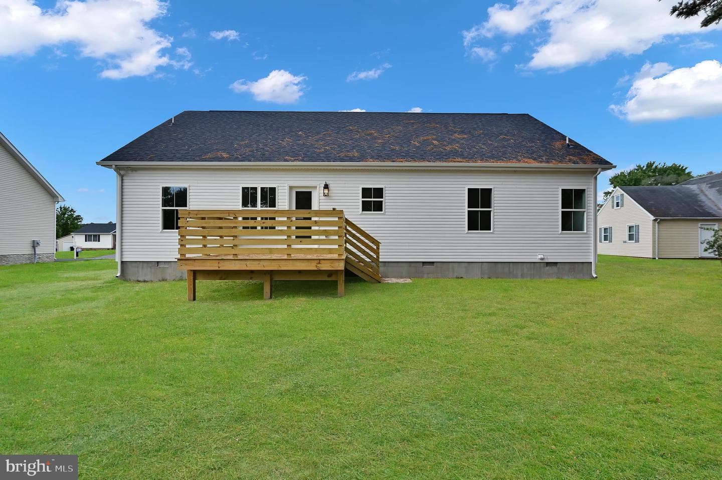 303 Viewfield Drive photo 13
