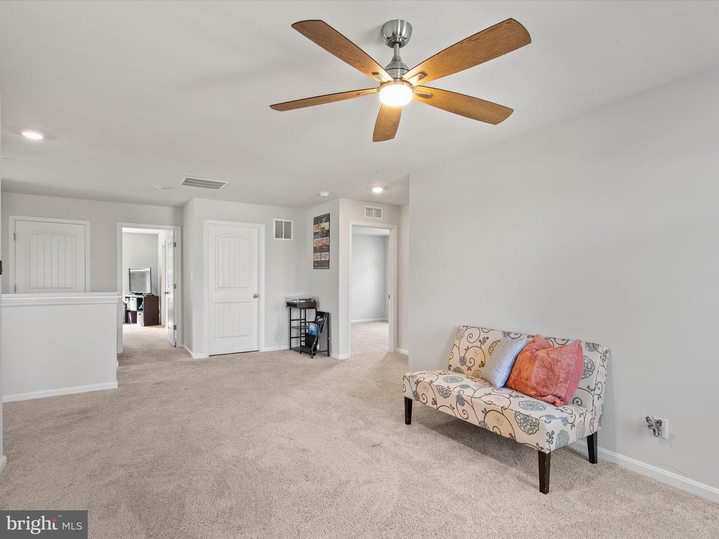 424 Lena Lane photo 35