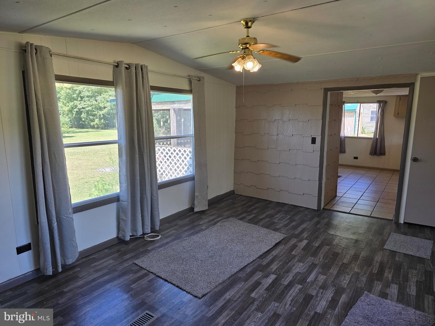 4662 Powellville Road photo 4