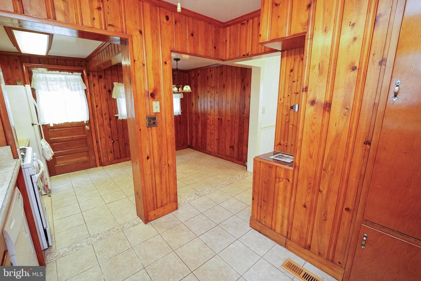 232 North Boulevard photo 11