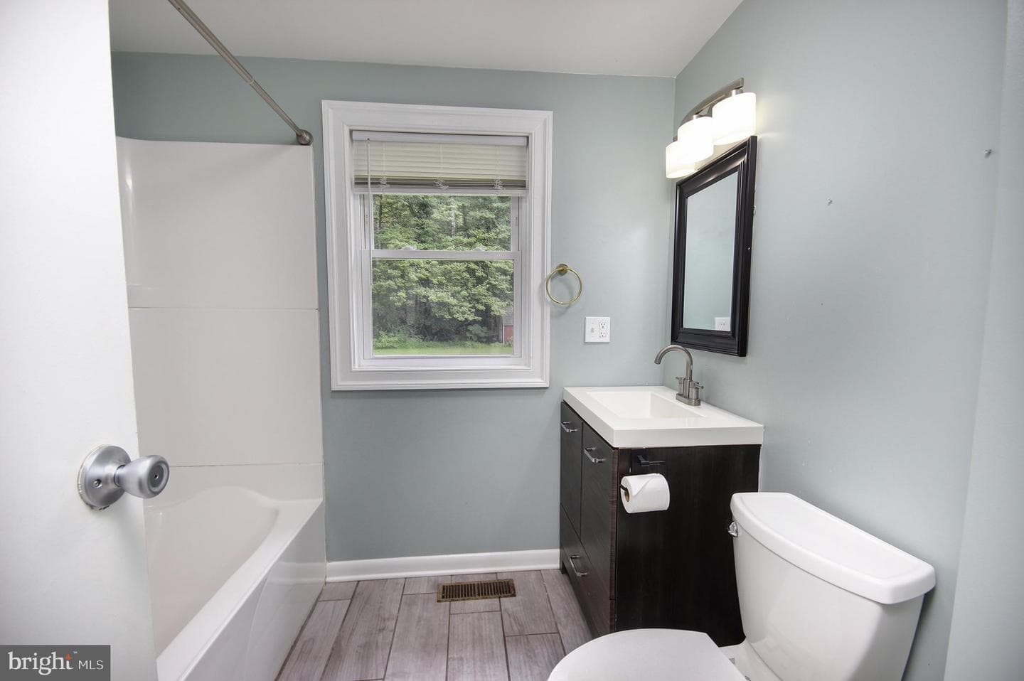 6844 Coleman Avenue photo 10