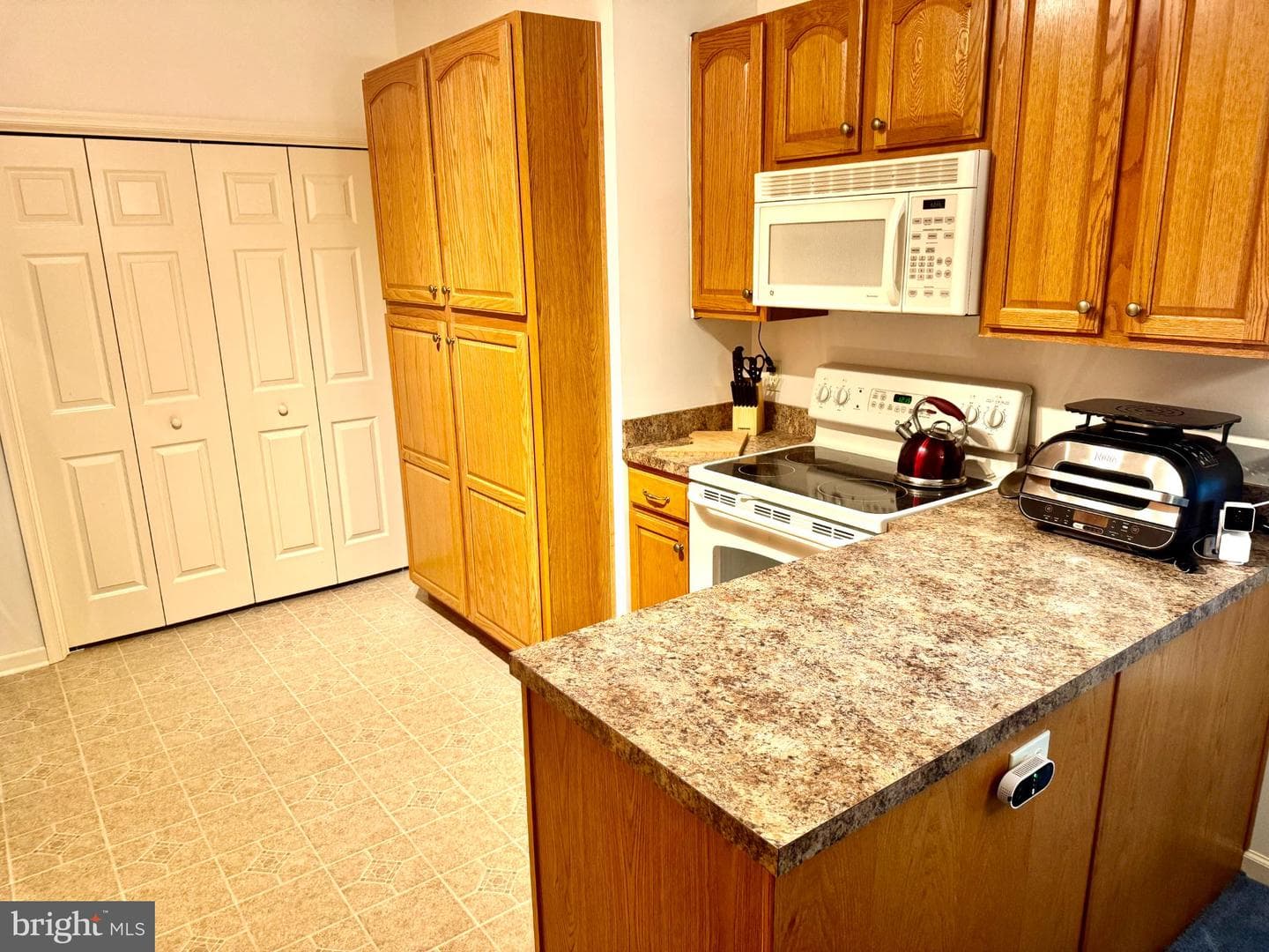 1112 S Schumaker Drive #205 photo 12