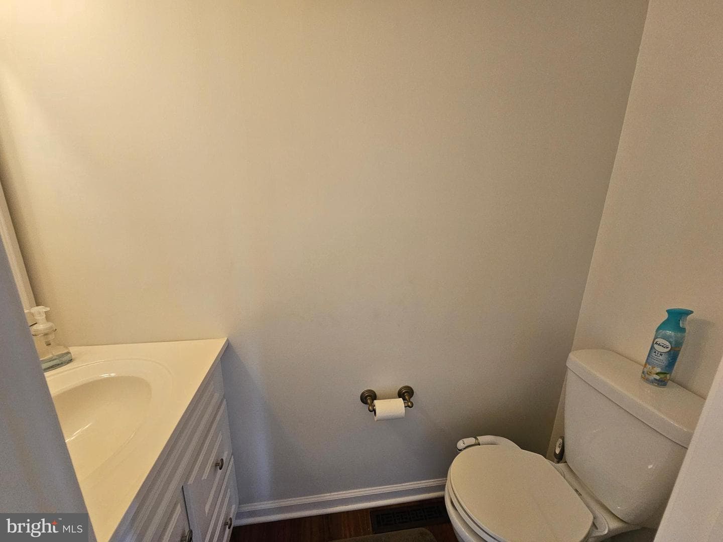 6136 Oxbridge Drive photo 12