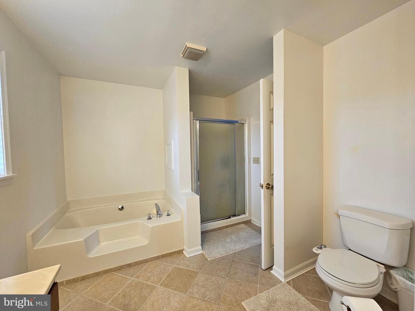 6136 Oxbridge Drive photo 18