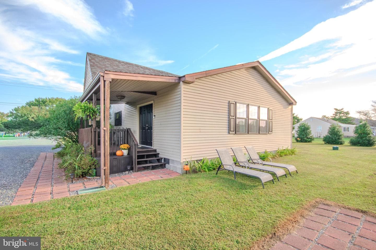 27567 Waller Road photo 27