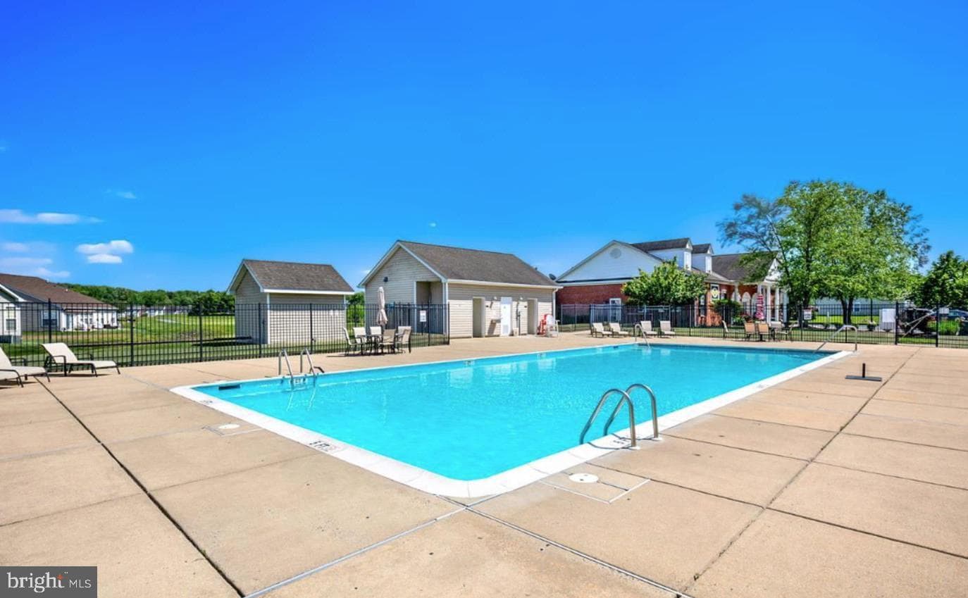 9277 Tournament Drive photo 32