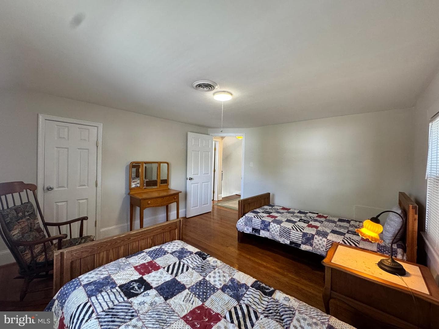 204 Holland Avenue photo 32