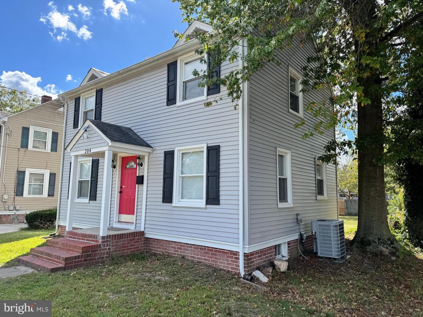 204 Holland Avenue photo 4