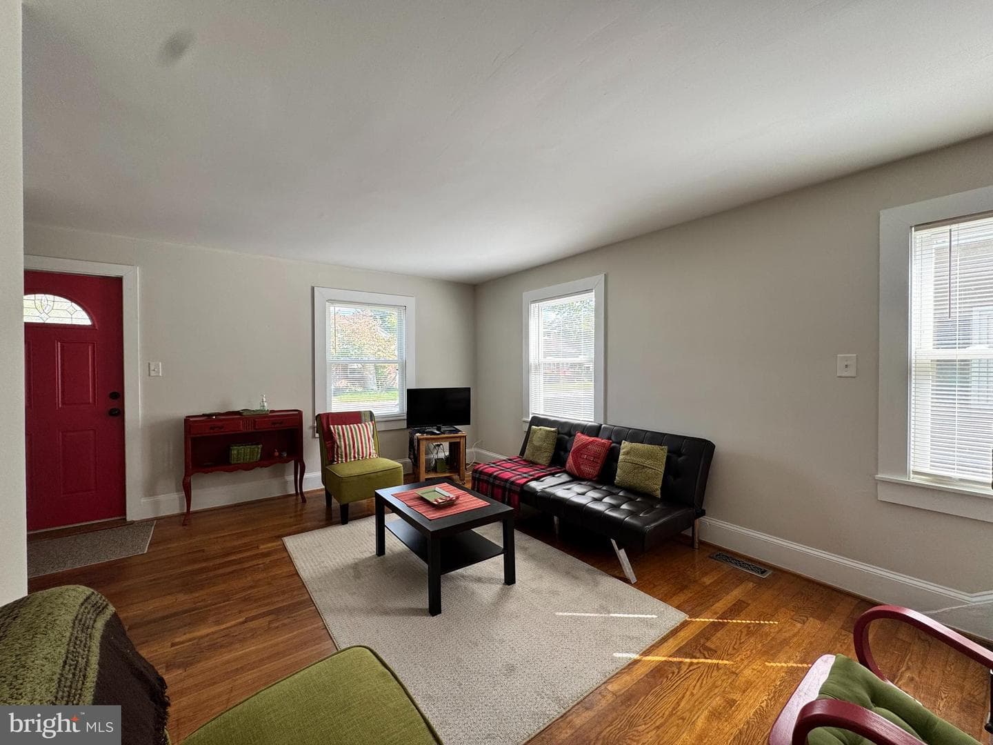 204 Holland Avenue photo 6