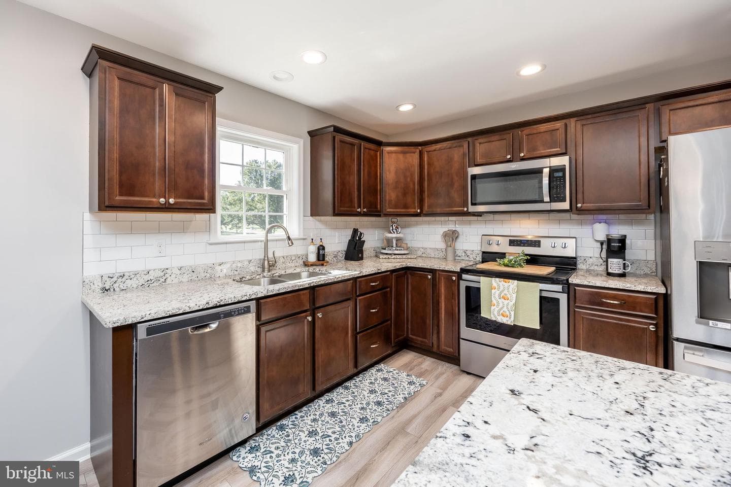 211 Moonglow Road photo 12