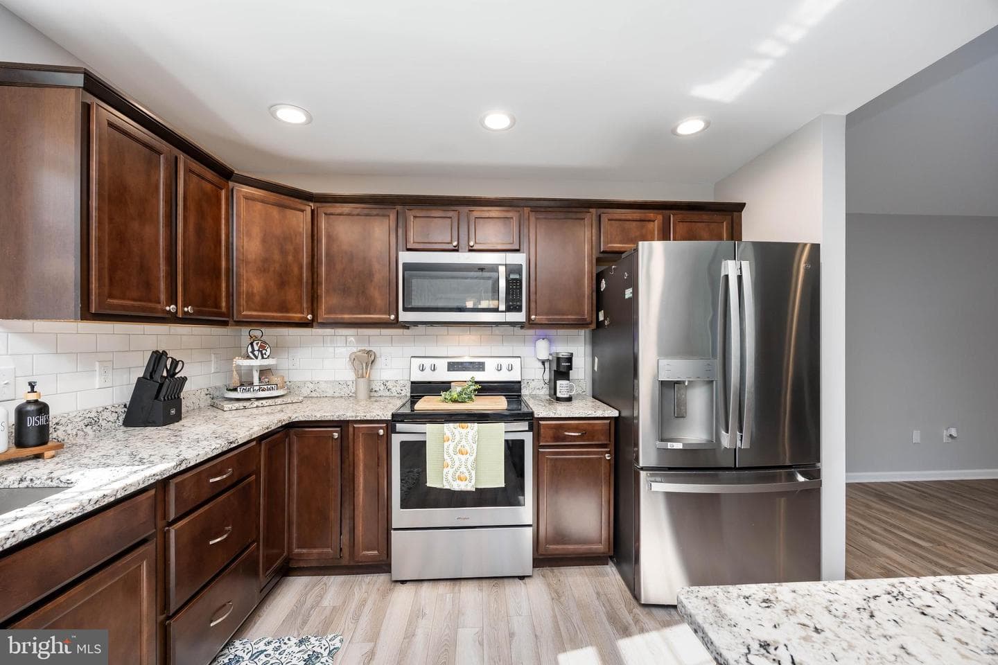 211 Moonglow Road photo 18