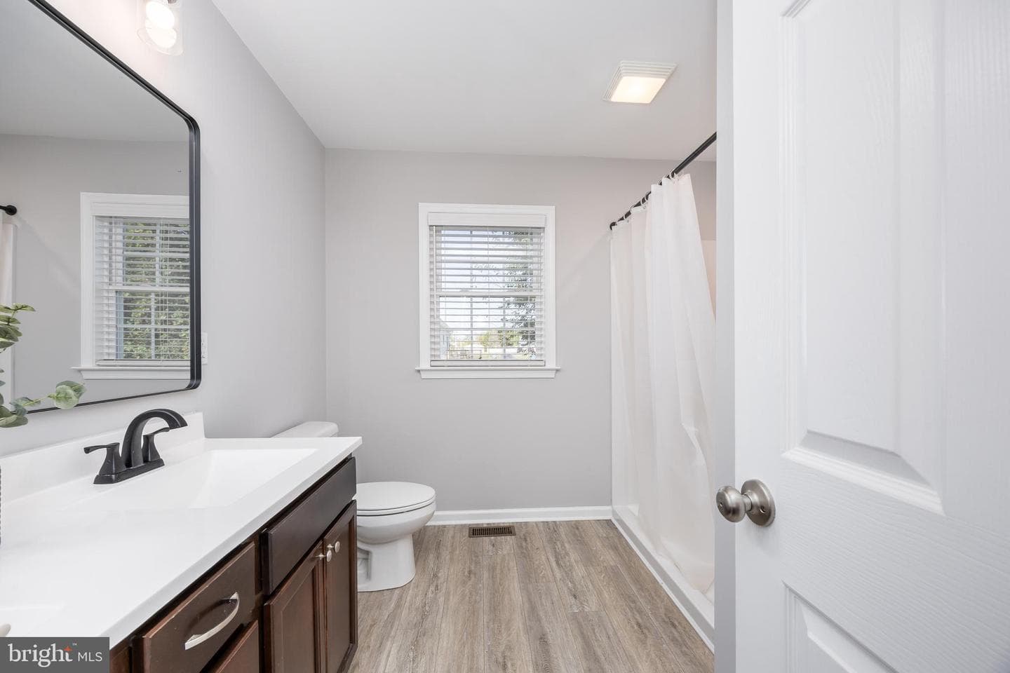 211 Moonglow Road photo 25