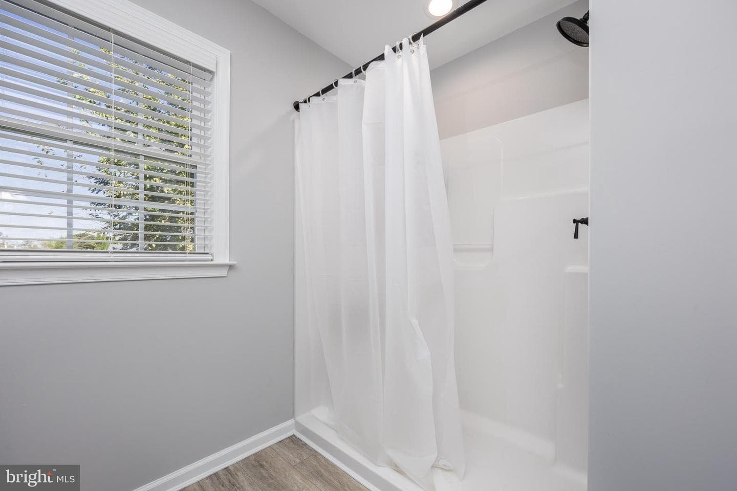 211 Moonglow Road photo 29