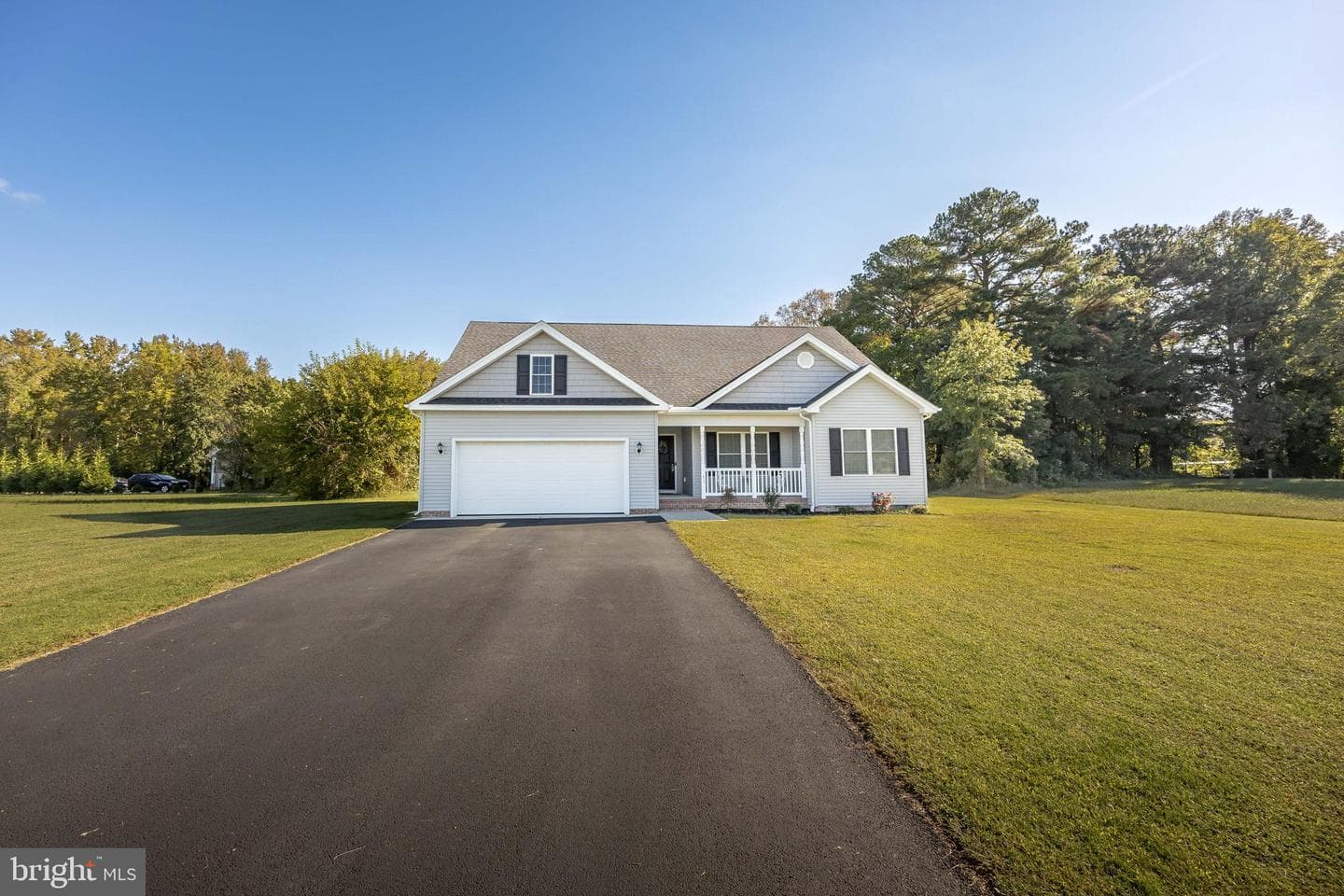 211 Moonglow Road photo 3