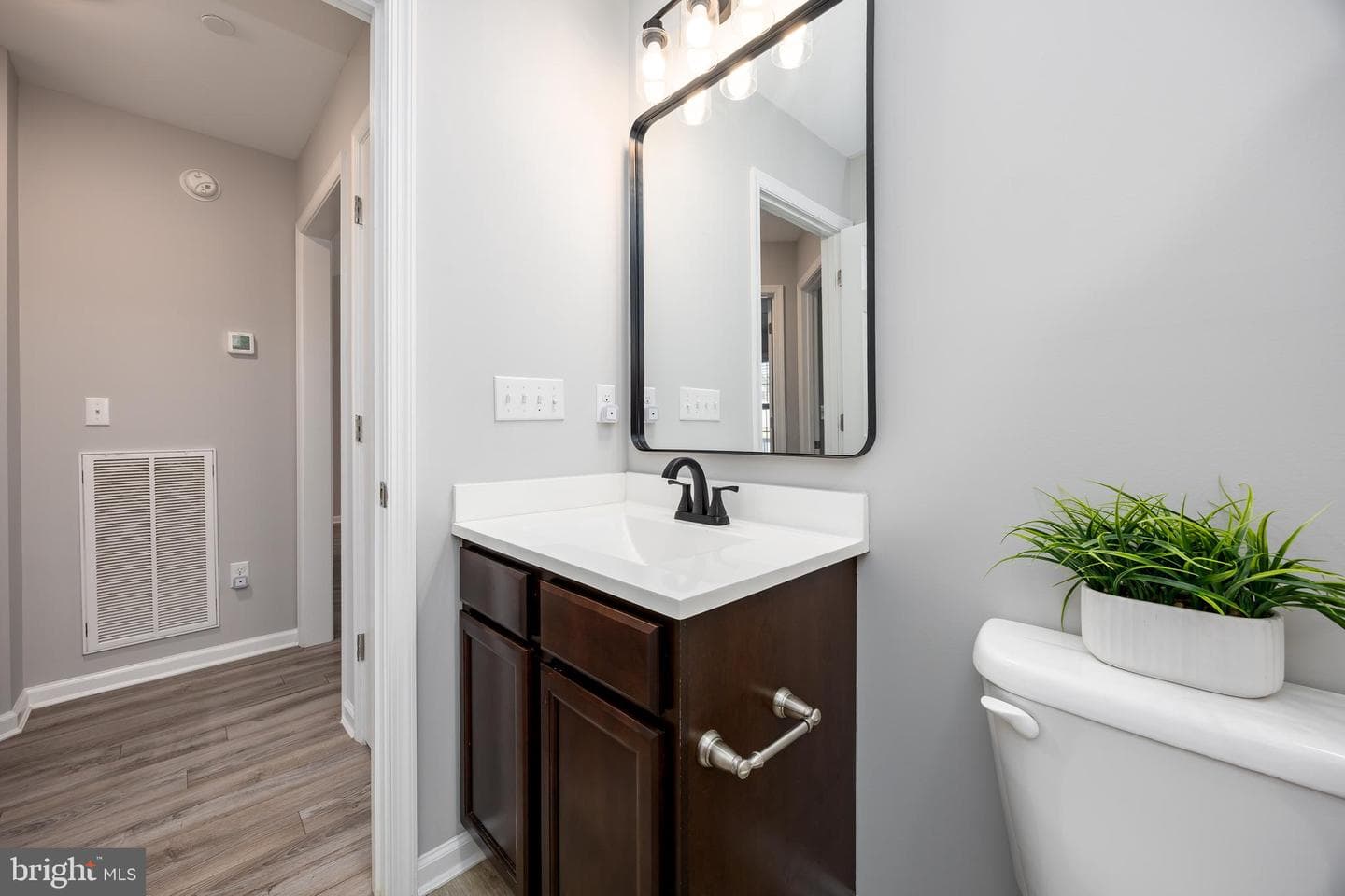 211 Moonglow Road photo 41