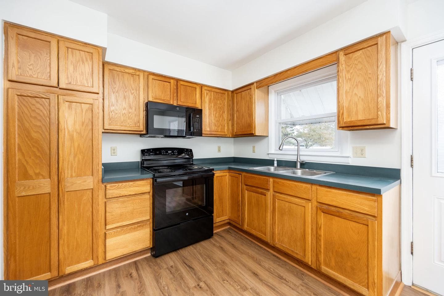 104 Coulbourn Drive photo 10