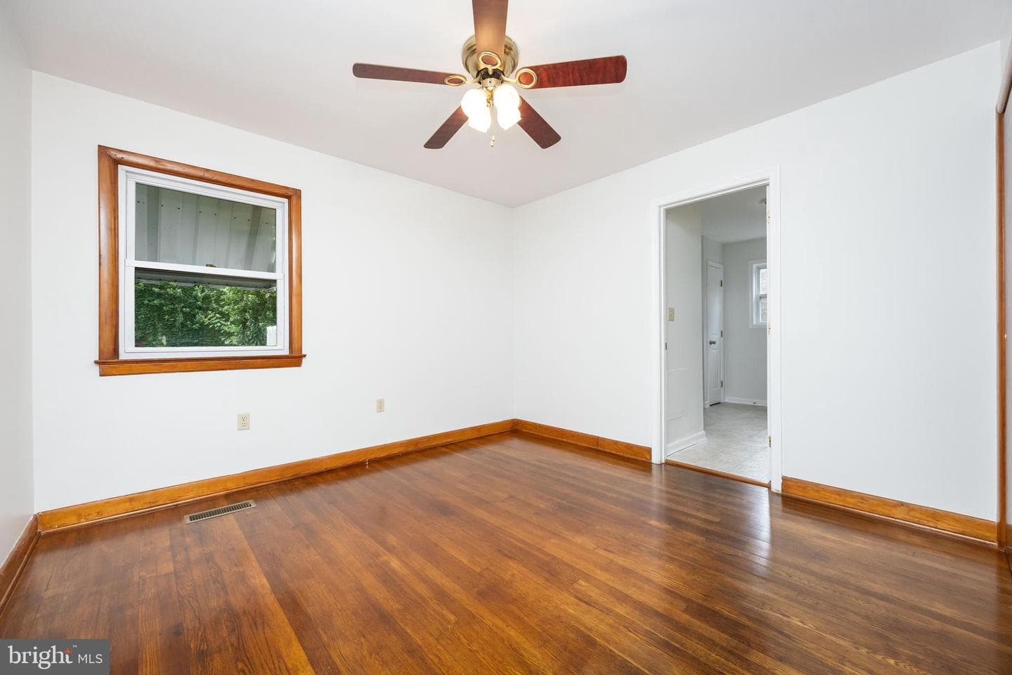 104 Coulbourn Drive photo 20