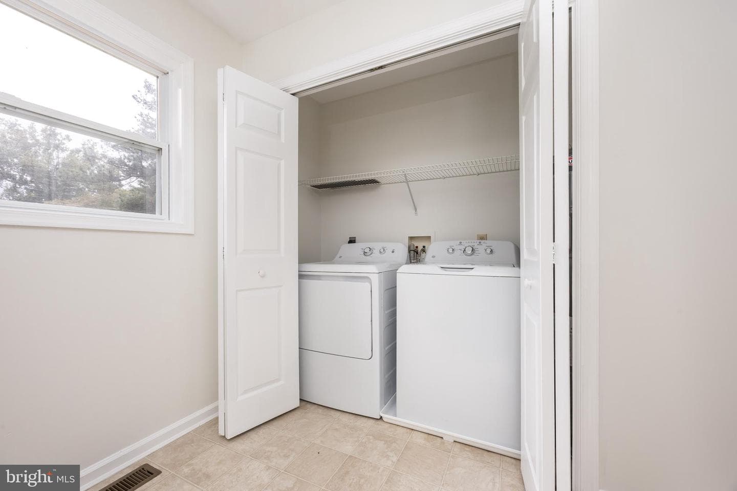 104 Coulbourn Drive photo 26