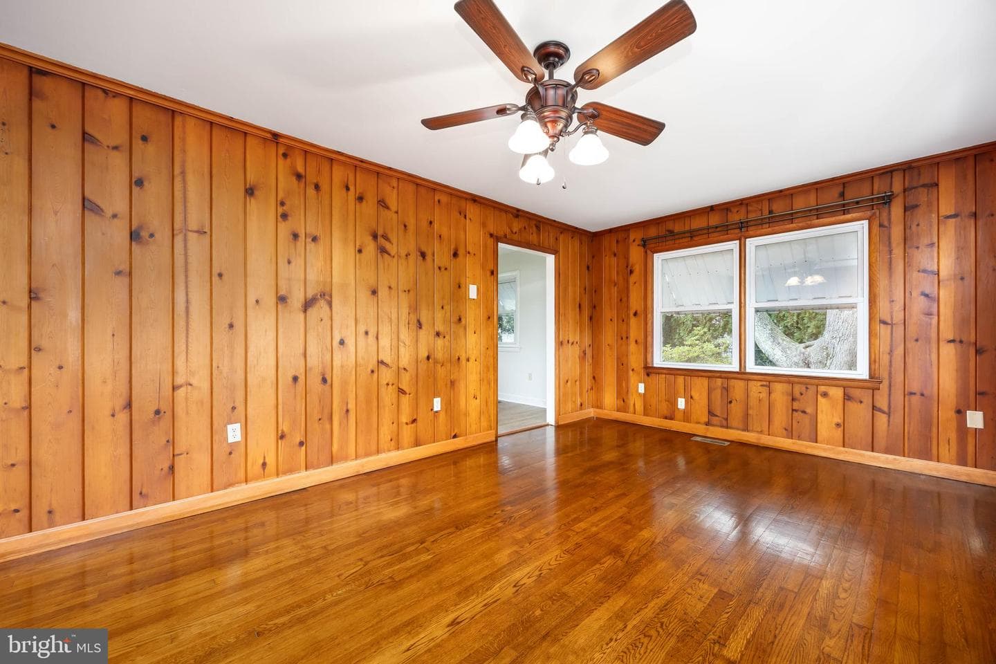 104 Coulbourn Drive photo 4