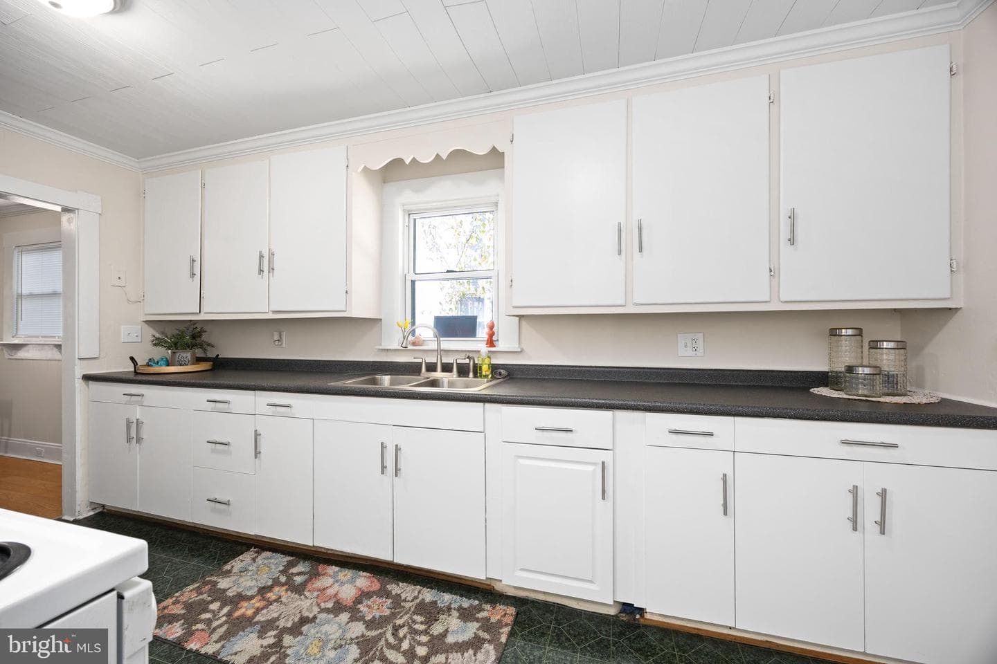 627 Liberty Street photo 14