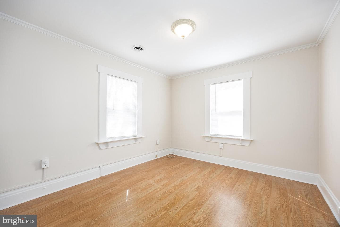 627 Liberty Street photo 21
