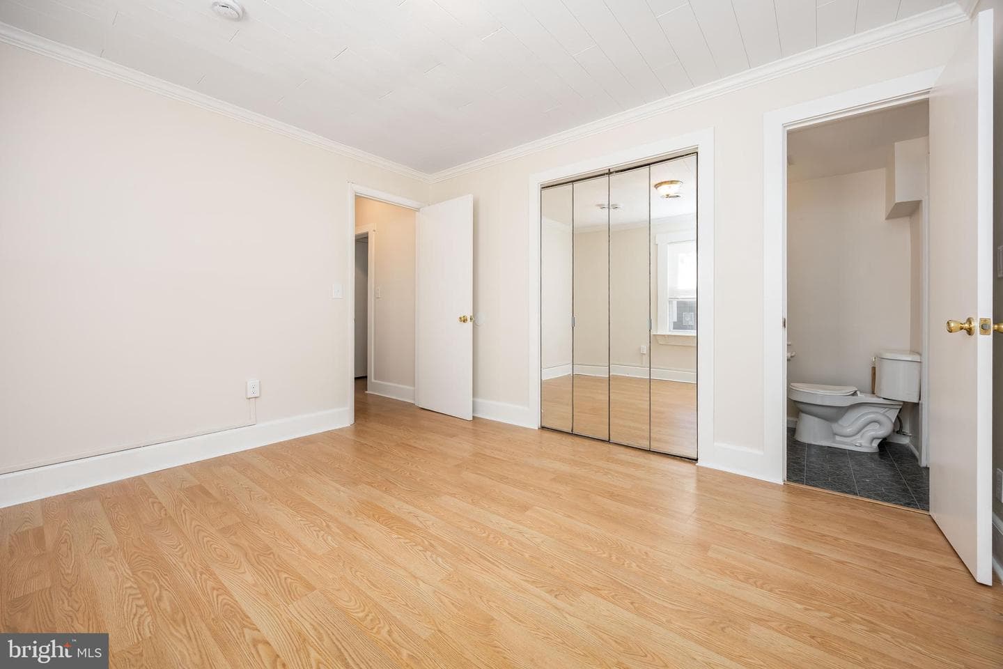 627 Liberty Street photo 32