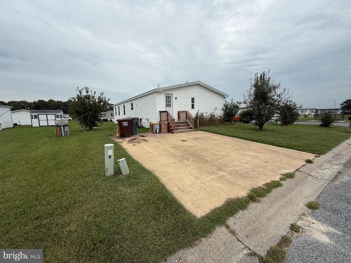 7184 White Richardson Road photo 2