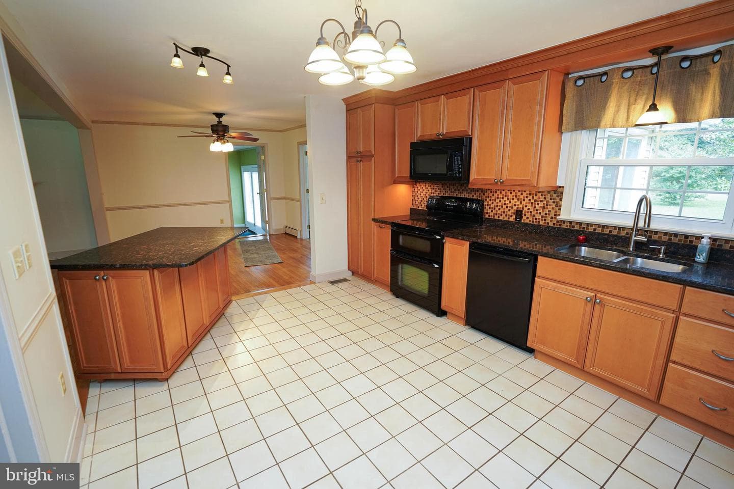 707 Camellia Road photo 13