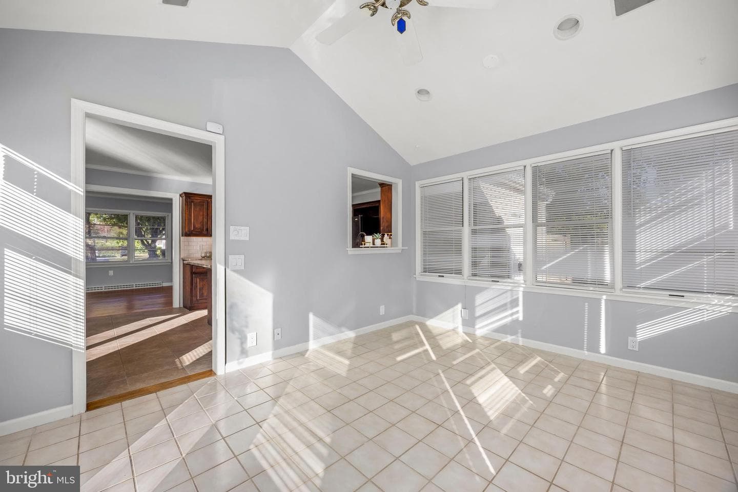 113 Montleau Avenue photo 34