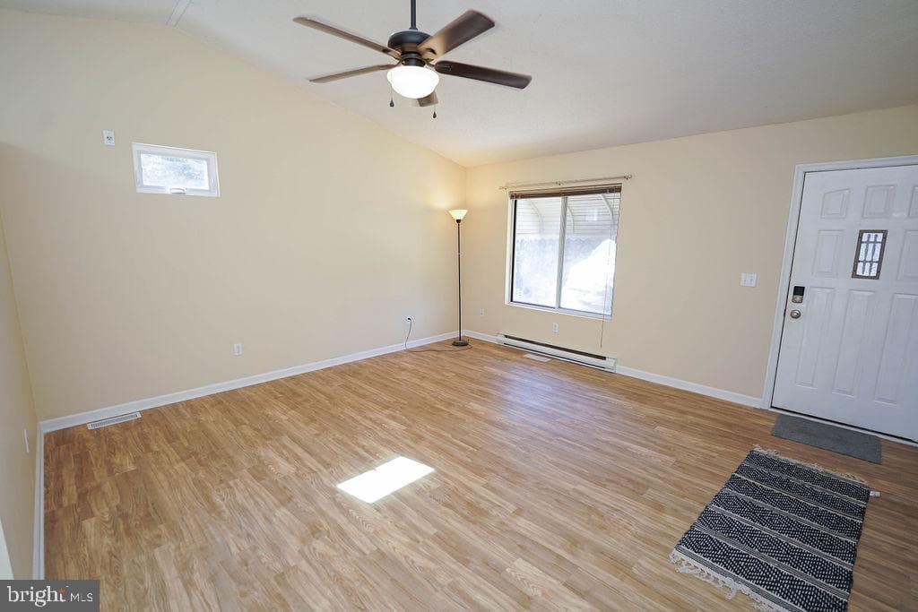 1207 Nimitz Court photo 4