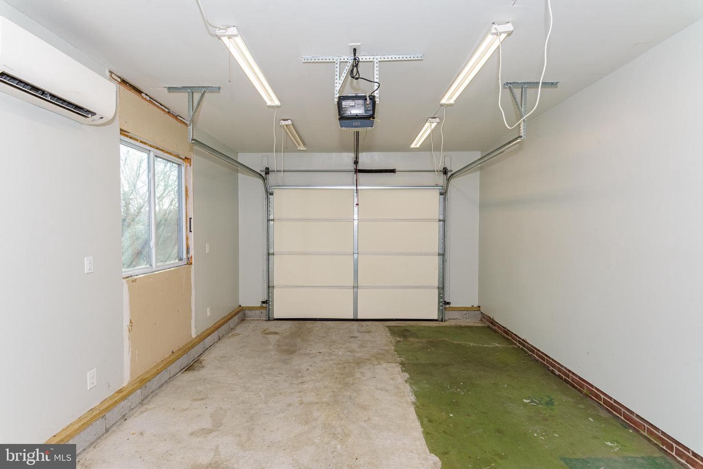 1209 Belmont Avenue photo 23