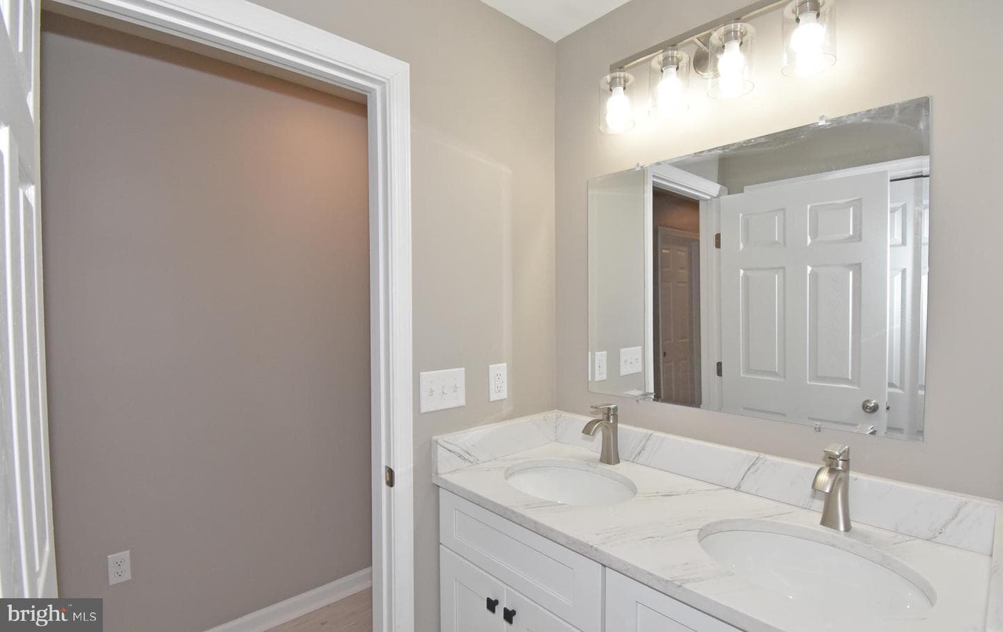 516 Overbrook Drive photo 18