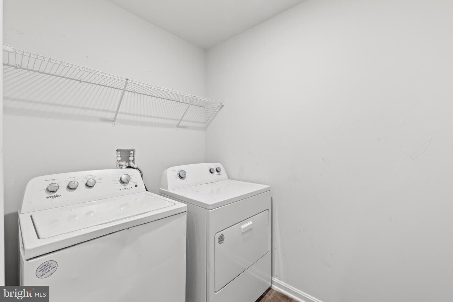 813 Marquis Avenue photo 35