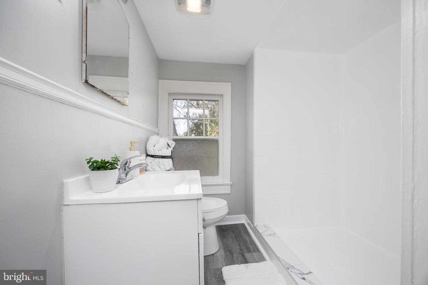 304 Poplar Hill Avenue photo 32