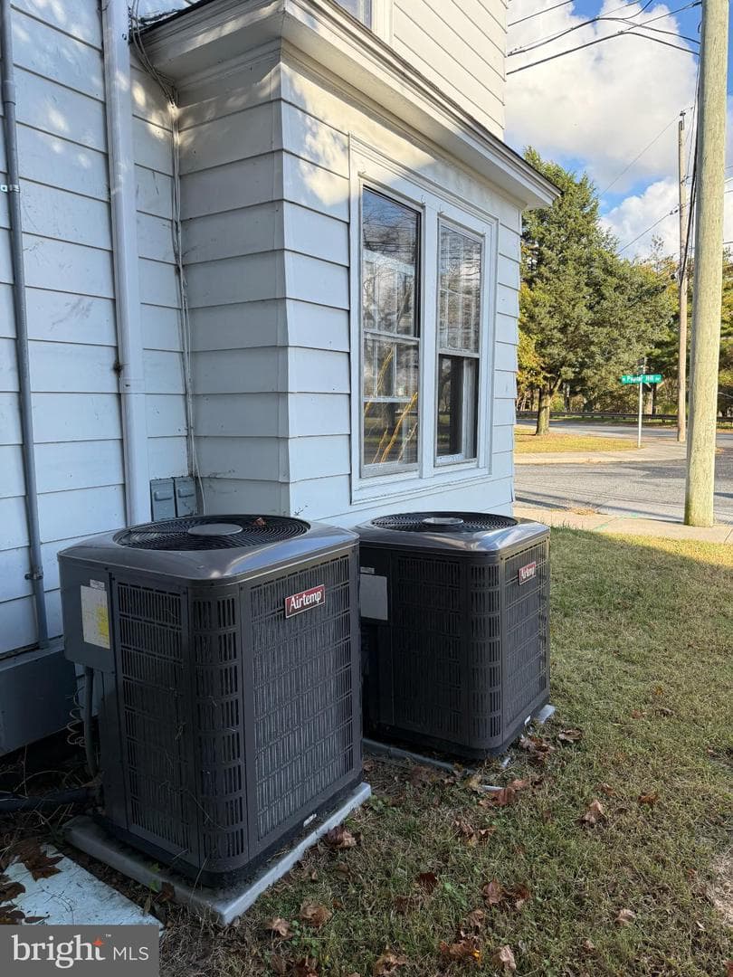 304 Poplar Hill Avenue photo 38