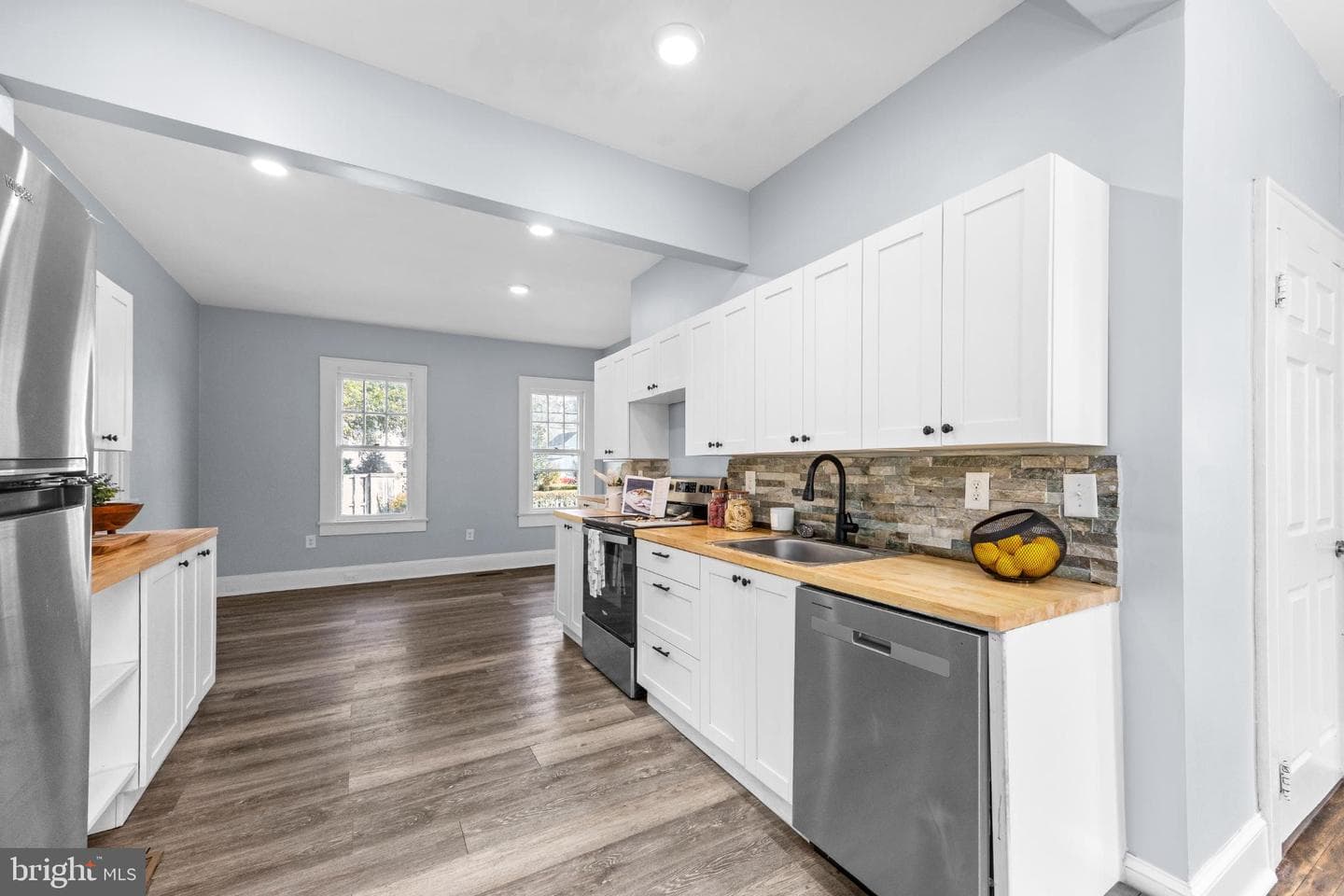 304 Poplar Hill Avenue photo 4